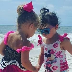 Meet your Posher, Connie